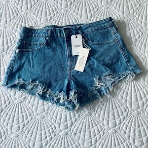 Forever 21 Low Rise Slim Fit Shorts Size 30